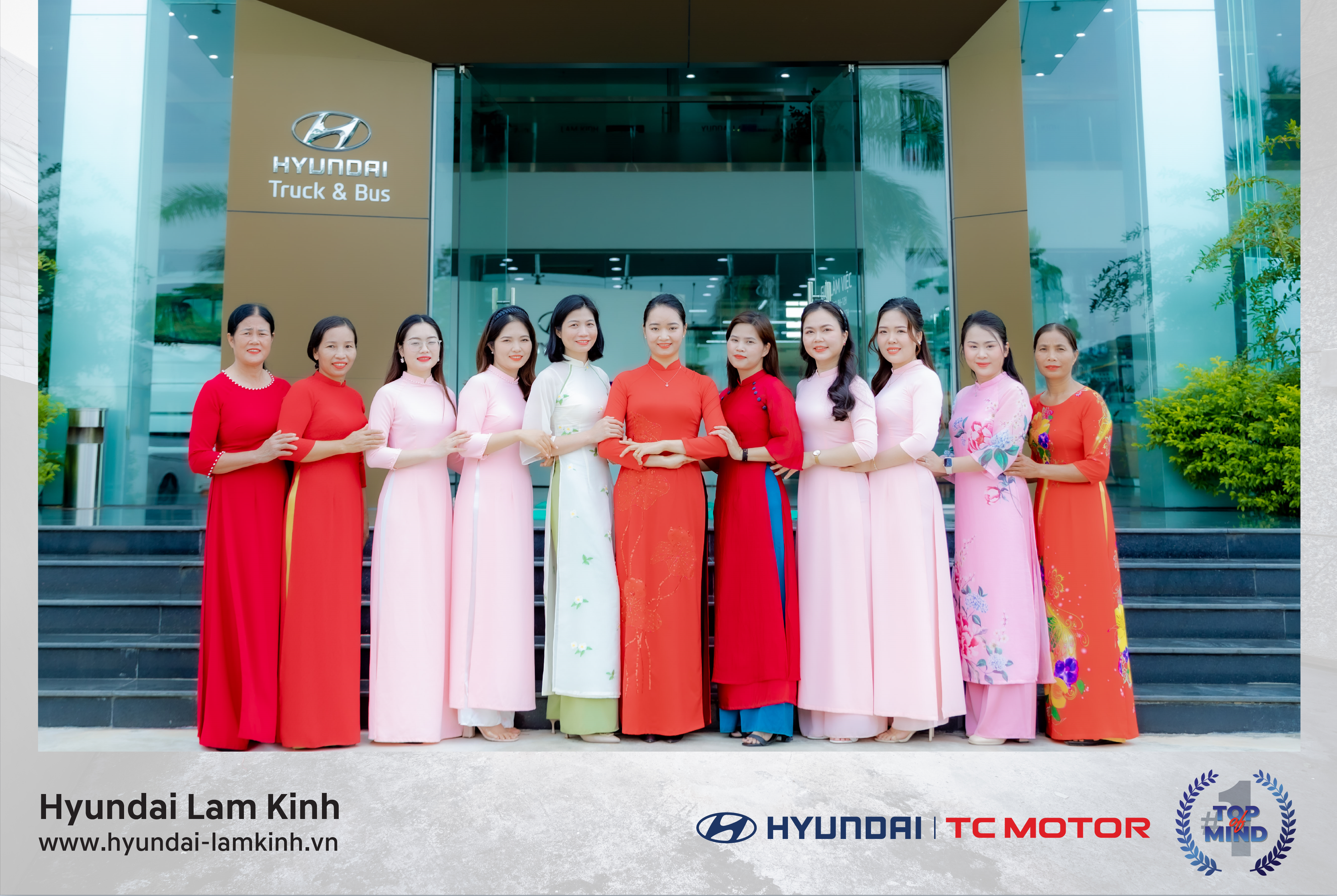 Áo dài Người Phụ Nữ Hyundai Lam Kinh - Chúc mừng Ngày Phụ Nữ Việt Nam 20-10